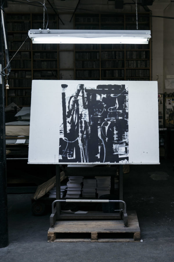 lasting-black-edition-zes-print-them-all-lithograph-art-print-presentation-printing-house-paris